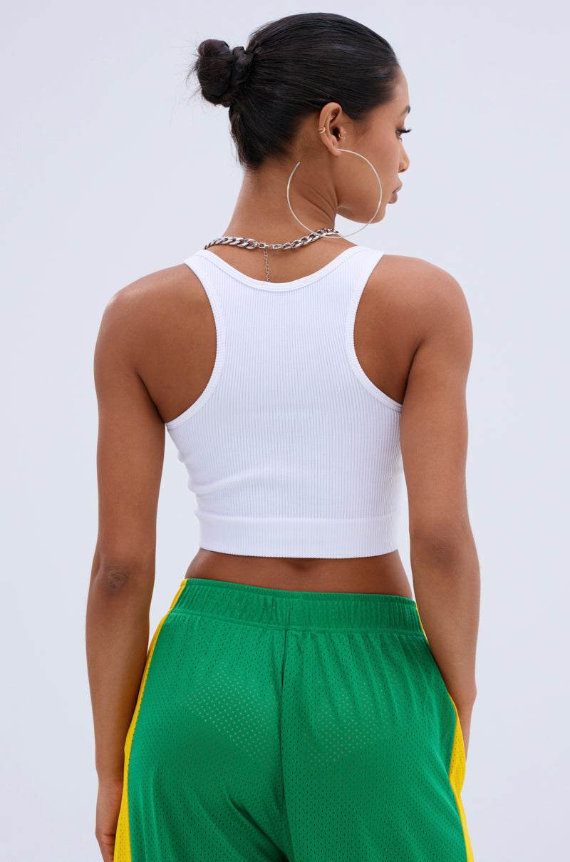 INVISIBLE STRAP CROPPED TANK TOP