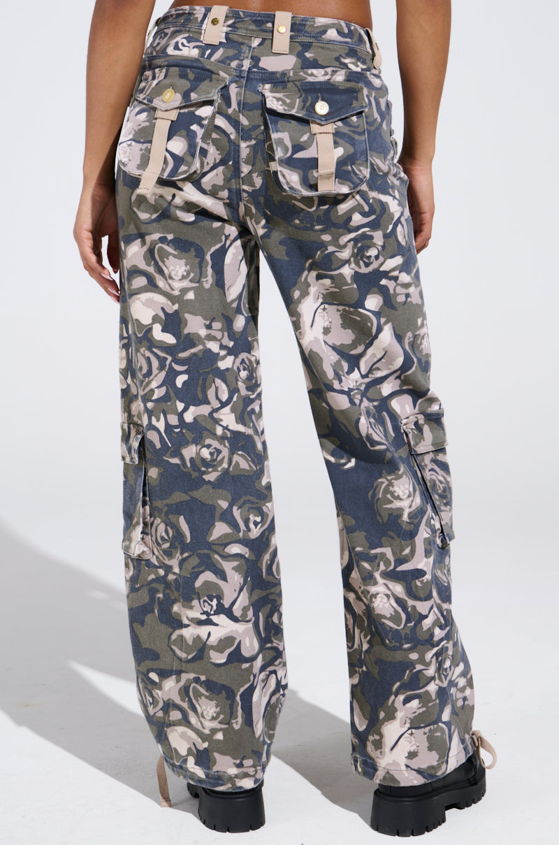 ON TOP OF IT WASHED CAMO JOGGER