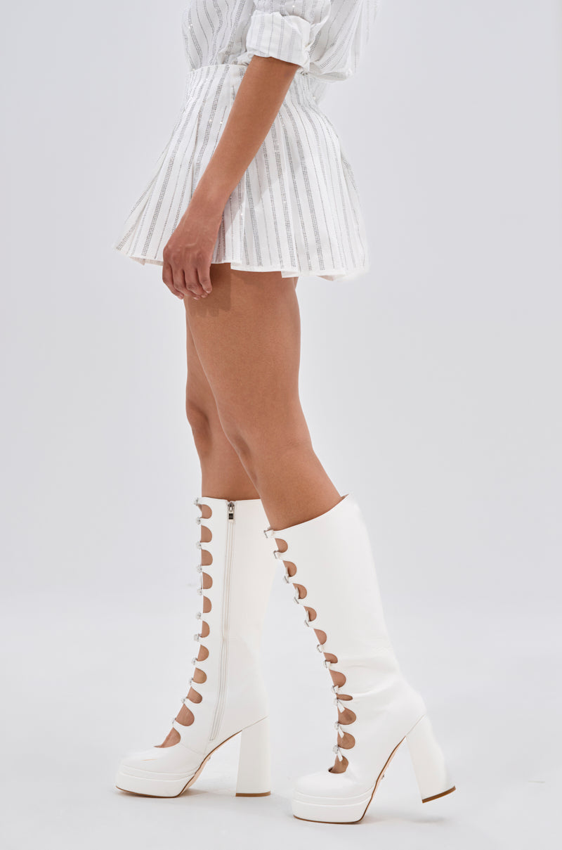 ONTO THE NEXT EMBELLISHED PLEATED MINI SKIRT IN WHITE