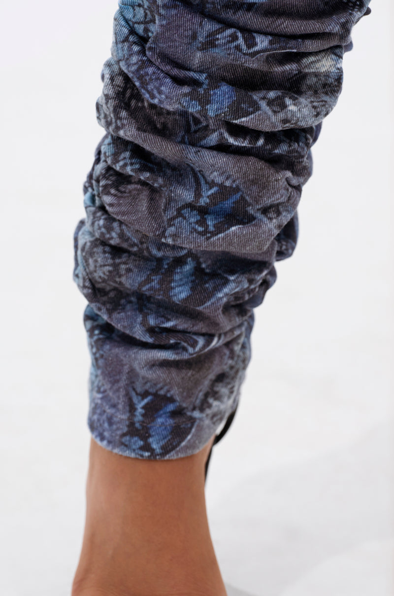 DAYS END RUCHED STACKED SNAKE SKINNY DENIM