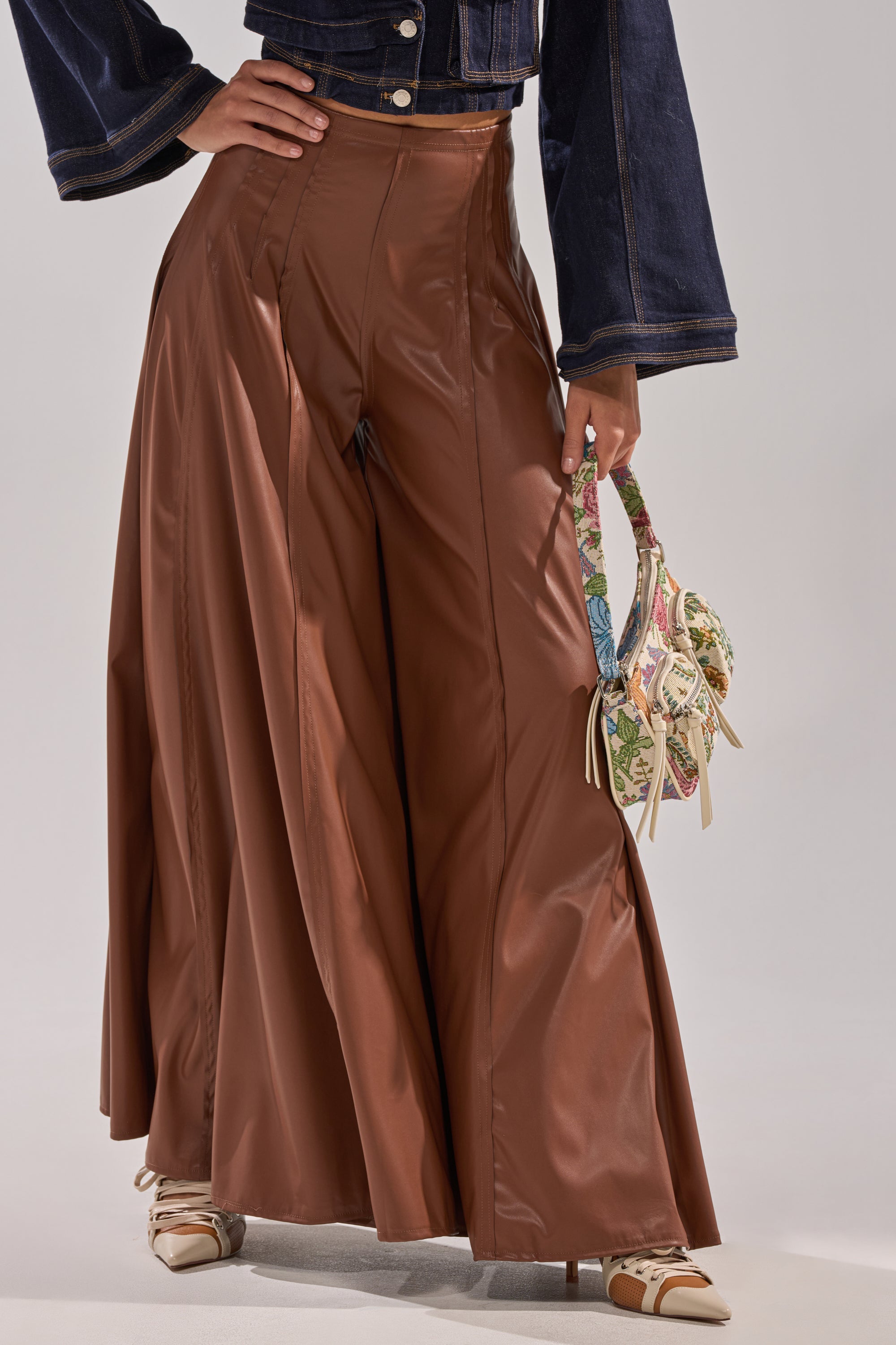 GALAXY FAUX LEATHER TROUSER IN BROWN